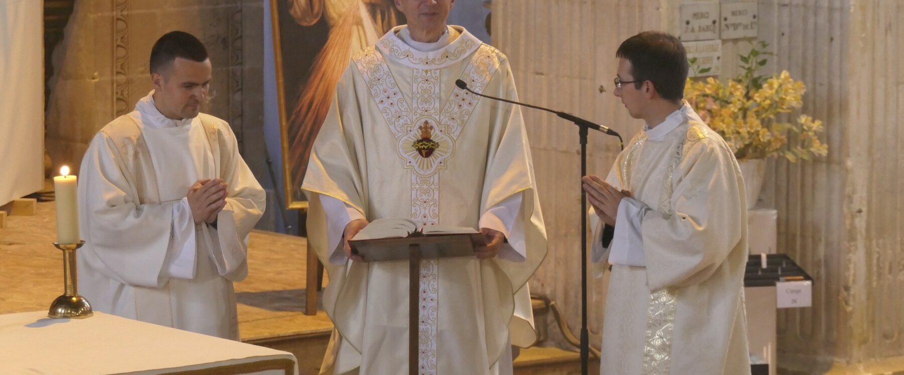 Photos et homélie : messe action de grâce des 30 ans de sacerdoce du Père Dominique Lubot