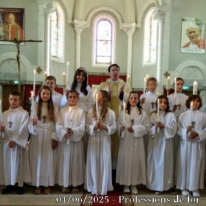 Communions et professions de foi à St Florent et La Chaize !