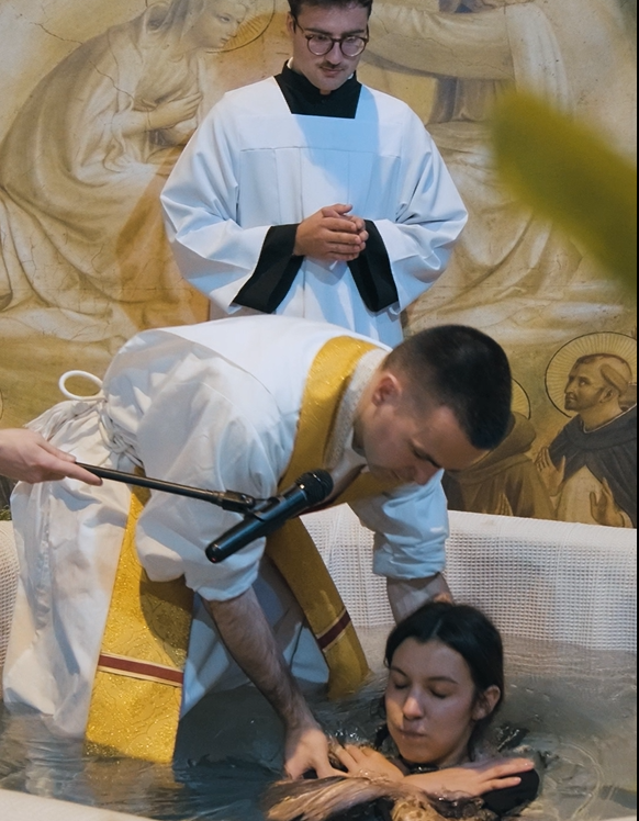 Homélie et vidéo/photos des baptêmes étudiants 2026