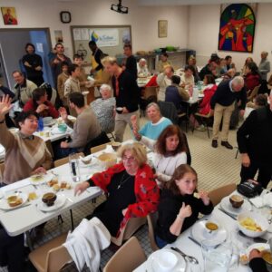 31mai : MESSE à 11h + REPAS SOLIDAIRE pour les personnes isolées et sans-abri : AIDONS ! Participons !