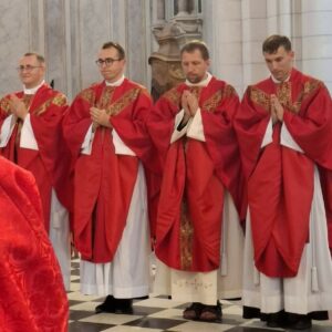 Retour sur les premières messes des 4  nouveaux prêtres à St Louis